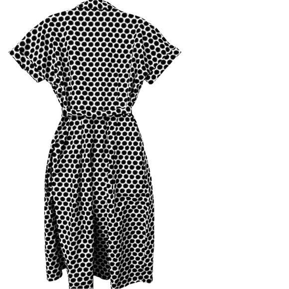 Talbots Women’s Black and White Printed short sleeve belted shirt  Dress size 4 - Picture 4 of 11